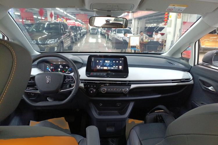 Used Bestune NAT 2022 Enjoy Travel Battery-Swap Version 100kW 401km Center Console