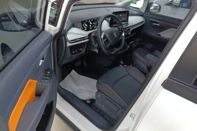 Used Bestune NAT 2022 Enjoy Travel Battery-Swap Version 100kW 401km Driver Seat