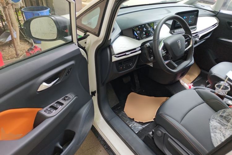 Used Bestune NAT 2022 Comfortable Travel Battery-Swapping Taxi Version Driver Seat