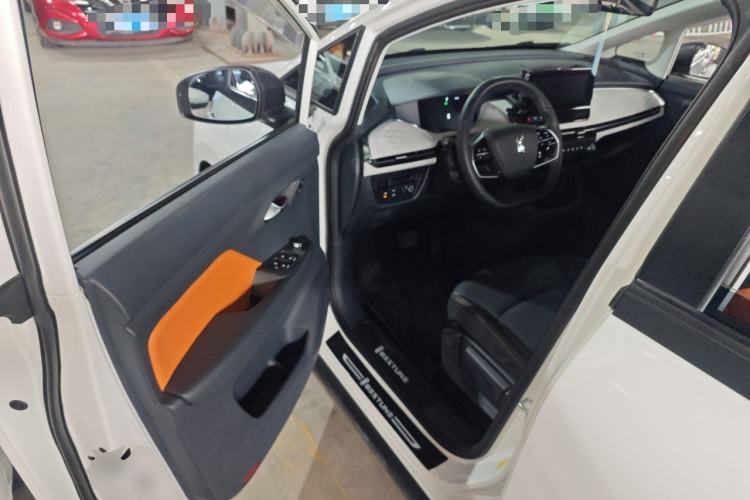 Used Bestune NAT 2022 Comfortable Travel Battery-Swap Version 100kW 401km Driver Seat