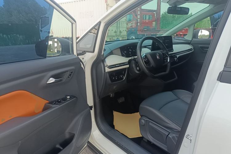 Used Bestune NAT 2022 Comfortable Travel Battery-Swap Version 100kW 401km Driver Seat