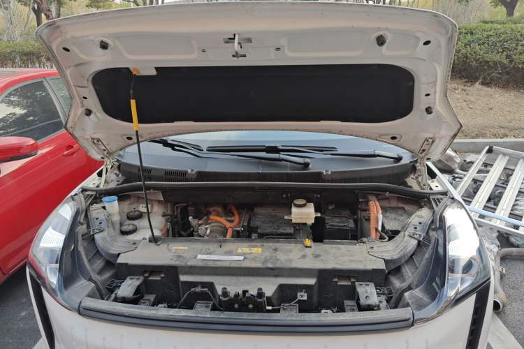Used Bestune NAT 2022 Enjoy Travel Battery-Swap Version 100kW 401km Engine Bay