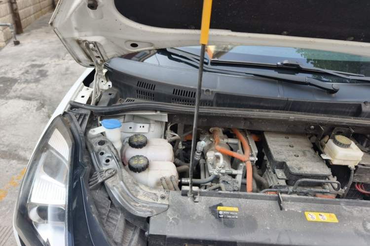 Used Bestune NAT 2022 Comfort Travel Version 100kW 419km Engine Bay Right