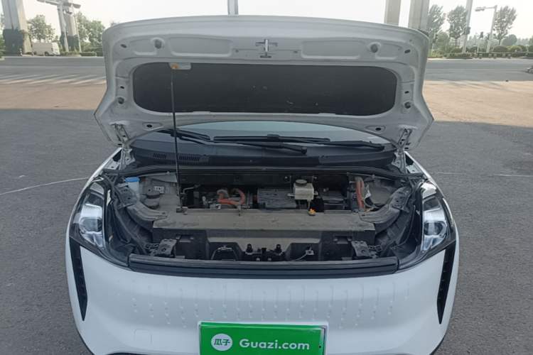 Used Bestune NAT 2022 Comfortable Travel Battery-Swap Version 100kW 401km Engine Bay