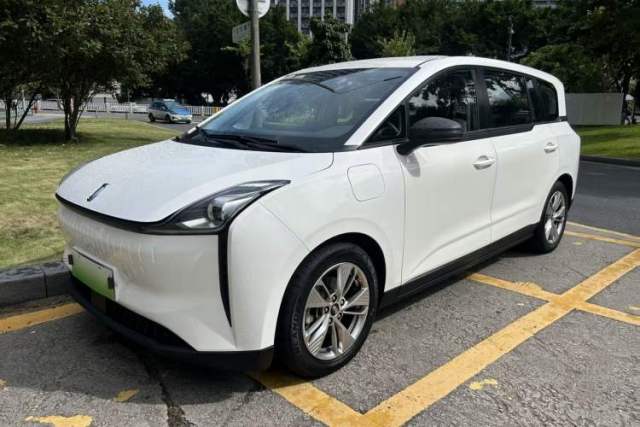Ojetý Bestune NAT 2022 Comfort Travel Version 100kW 419km