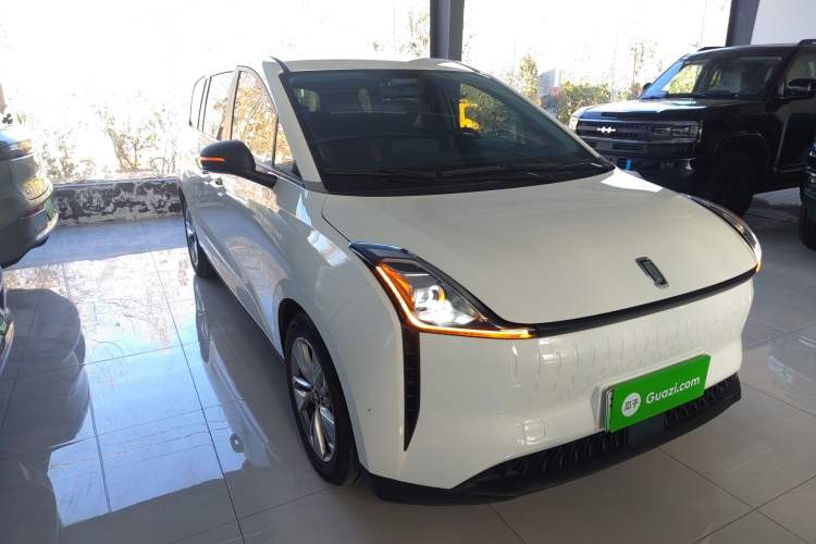 Used Bestune NAT 2022 Comfortable Travel Battery-Swap Version 100kW 401km Front Right 45 Deg