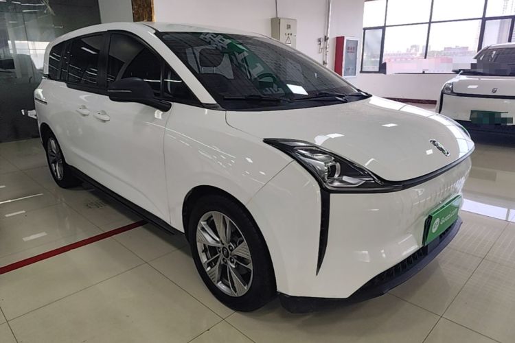 Used Bestune NAT 2022 Comfortable Travel Rental Edition Front Right 45 Deg
