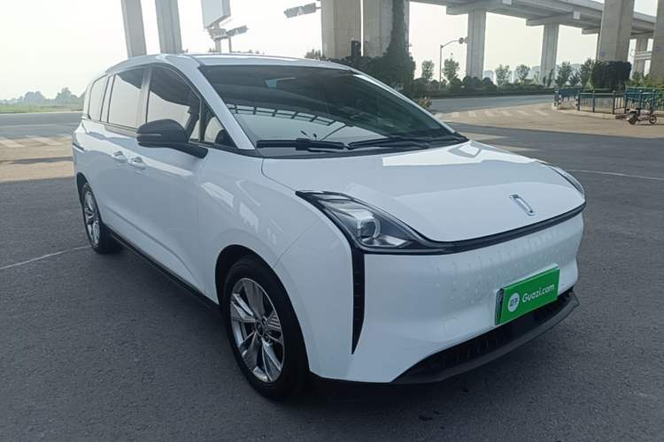 Used Bestune NAT 2022 Comfortable Travel Battery-Swap Version 100kW 401km Front Right 45 Deg