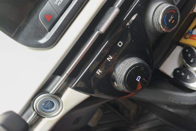 Used Bestune NAT 2022 Comfort Travel Version 100kW 425km Gear Lever