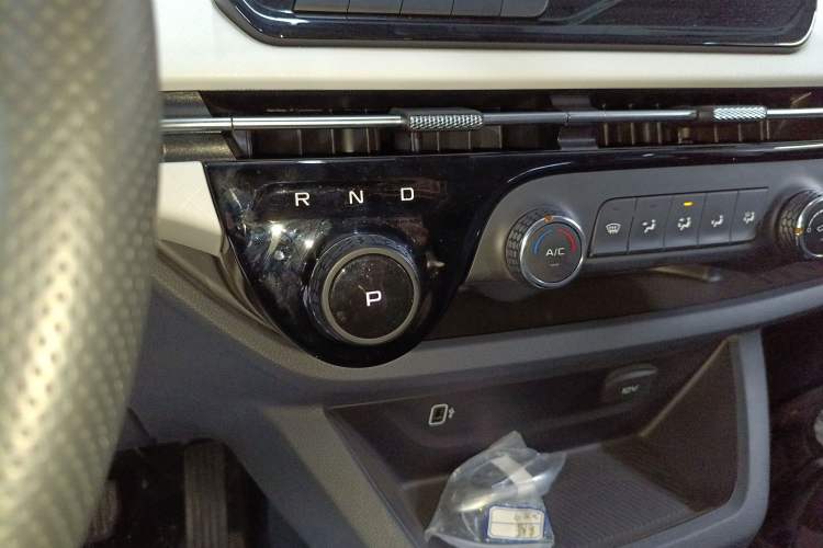 Used Bestune NAT 2022 Enjoy Travel Battery-Swap Version 100kW 401km Gear Lever