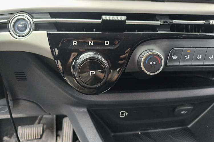 Used Bestune NAT 2022 Comfort Travel Version 100kW 419km Gear Lever