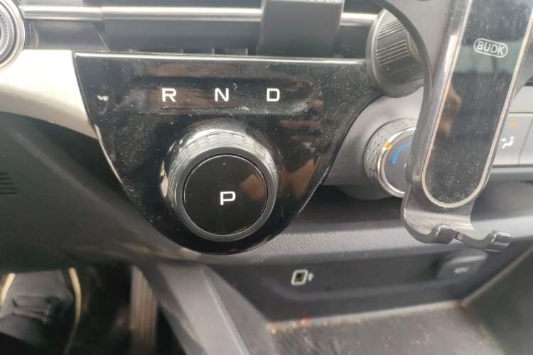 Used Bestune NAT 2022 Comfortable Travel Rental Edition Gear Lever
