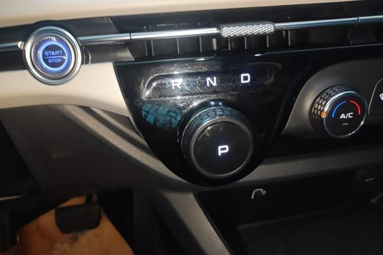 Used Bestune NAT 2022 Enjoy Travel Battery-Swap Version 100kW 401km Gear Lever