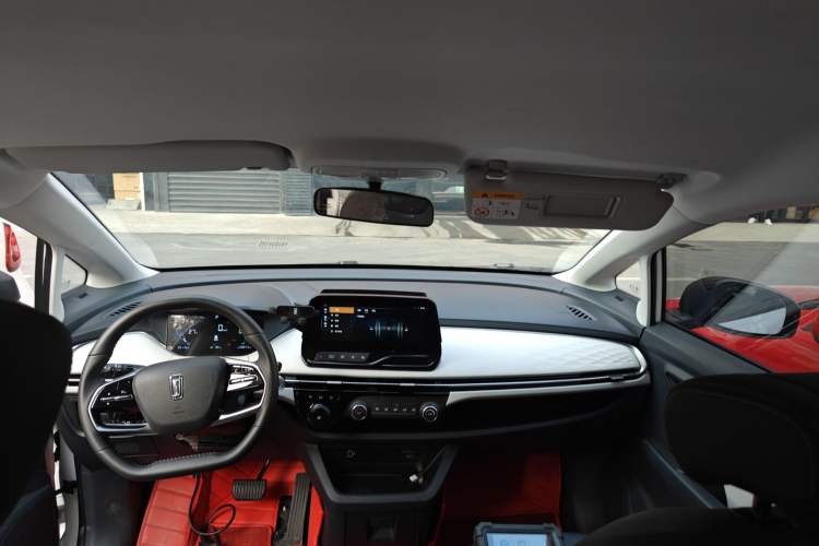 Used Bestune NAT 2022 Enjoy Travel Battery-Swap Version 100kW 401km Headliner