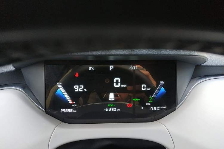Used Bestune NAT 2022 Enjoy Travel Battery-Swap Version 120kW 401km Instrument Cluster