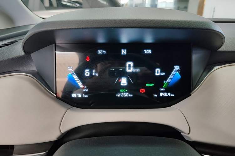 Used Bestune NAT 2022 Comfort Travel Version 100kW 425km Instrument Cluster