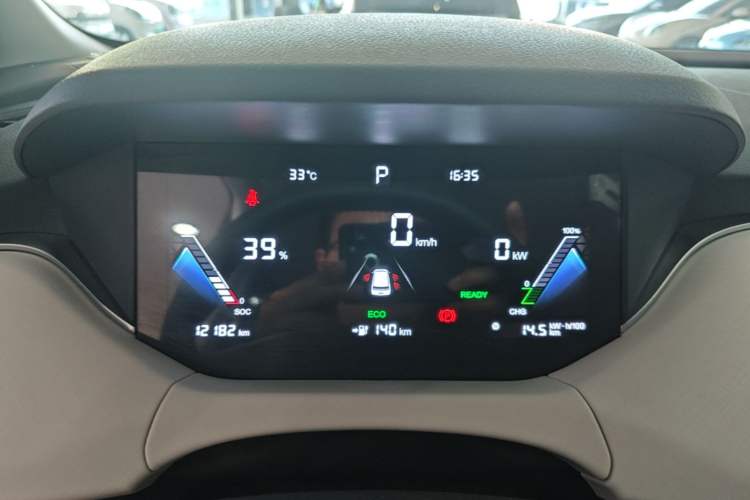Used Bestune NAT 2022 Comfortable Travel Battery-Swap Version 100kW 401km Instrument Cluster