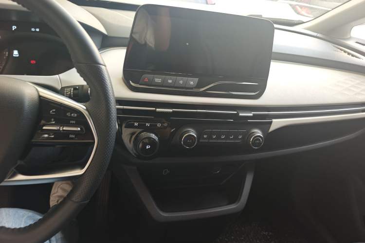 Used Bestune NAT 2022 Comfort Travel Version 100kW 419km Interior 2
