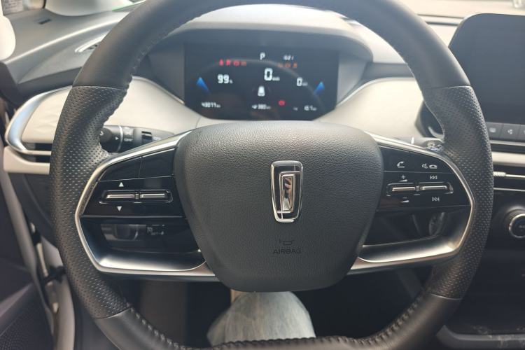 Used Bestune NAT 2022 Comfortable Travel Rental Edition Interior 2