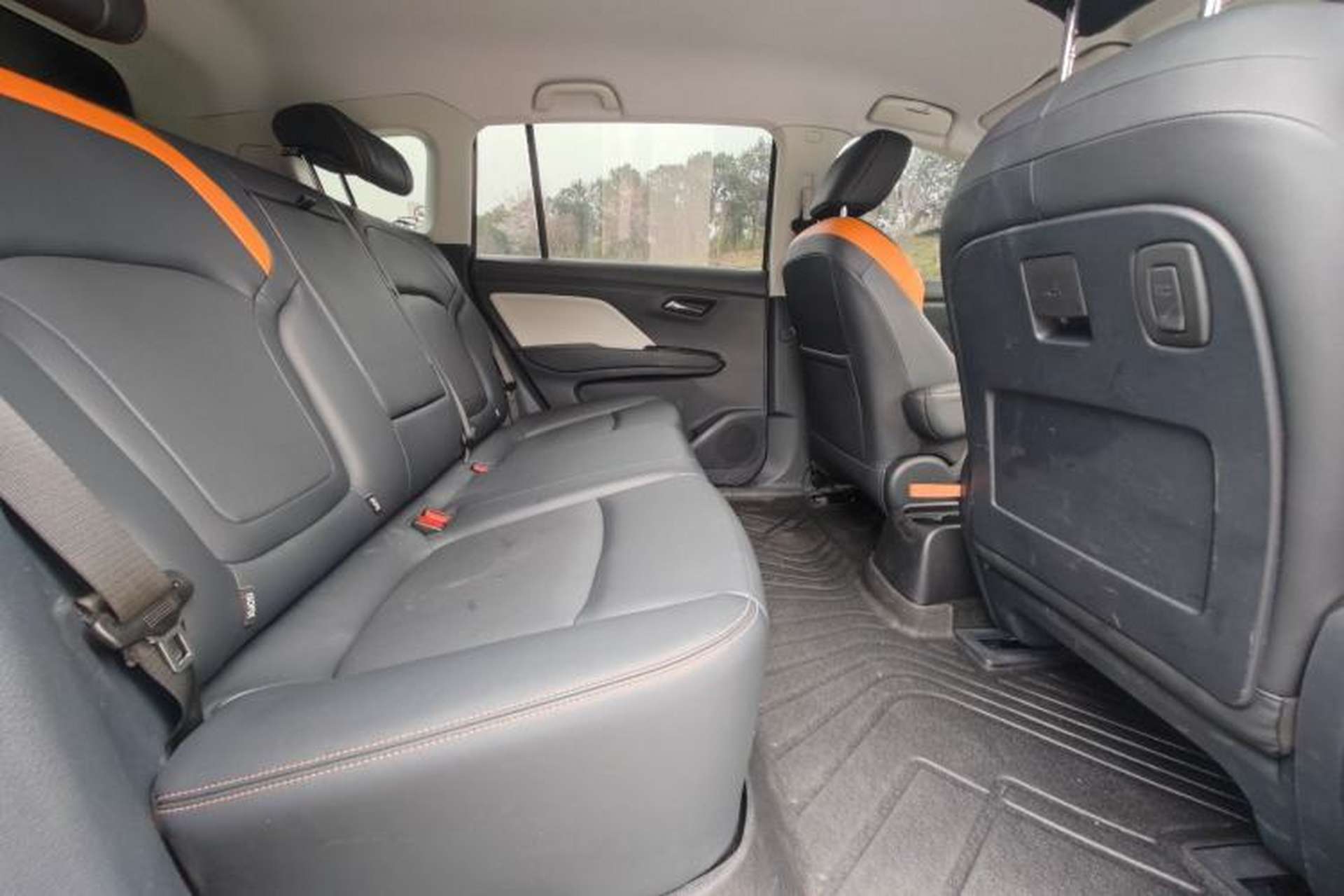 Used Bestune NAT 2022 Comfortable Travel Battery-Swap Version 100kW 401km Interior 2
