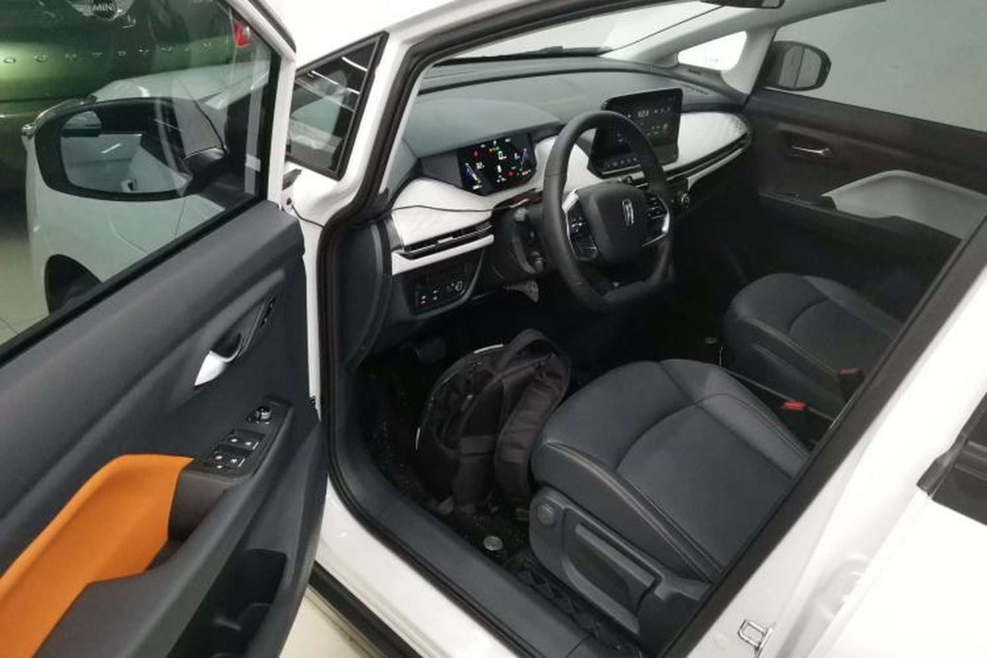 Used Bestune NAT 2022 Enjoy Travel Battery-Swap Version 100kW 401km Interior 3