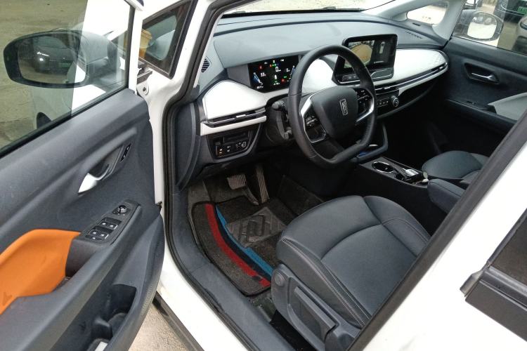 Used Bestune NAT 2022 Comfortable Travel Battery-Swapping Taxi Version Interior 3
