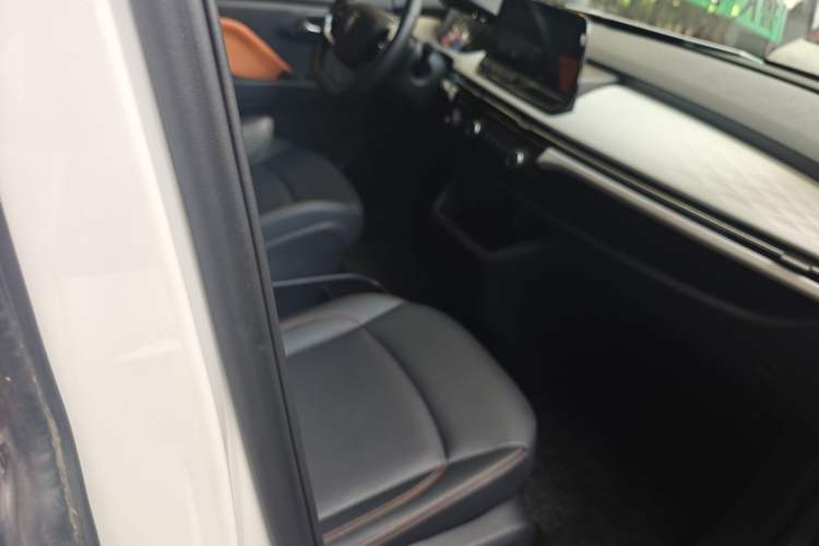 Used Bestune NAT 2022 Comfort Travel Version 100kW 419km Interior 7