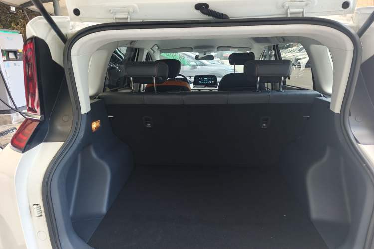 Used Bestune NAT 2022 Comfortable Travel Rental Edition Interior 8