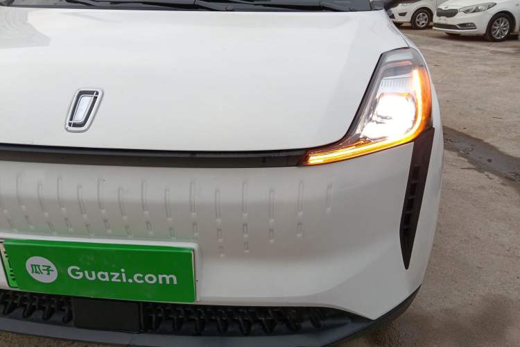 Used Bestune NAT 2022 Comfortable Travel Battery-Swapping Taxi Version Left Front Headlight