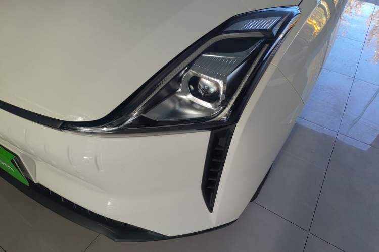 Used Bestune NAT 2022 Comfortable Travel Battery-Swap Version 100kW 401km Left Front Headlight