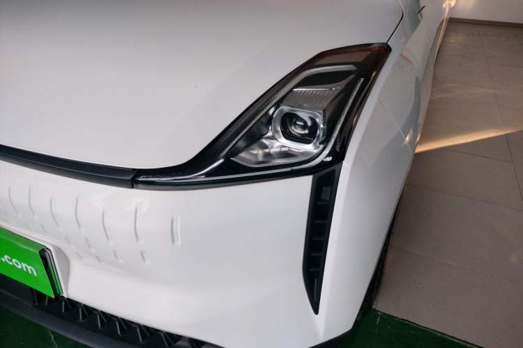 Used Bestune NAT 2022 Comfortable Travel Battery-Swap Version 100kW 414km Left Front Headlight