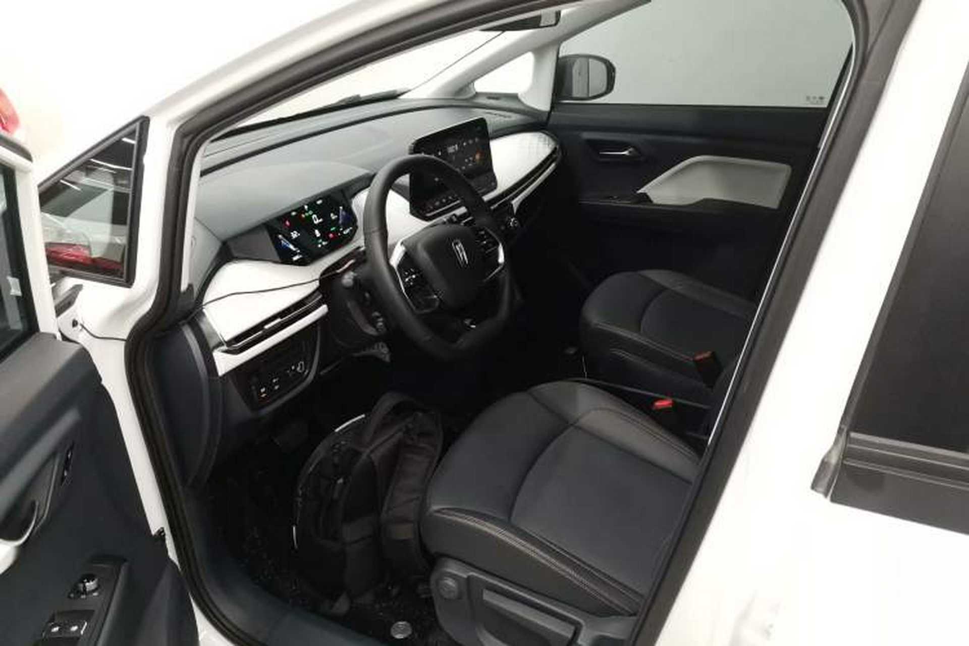 Used Bestune NAT 2022 Enjoy Travel Battery-Swap Version 100kW 401km Left Front Seat