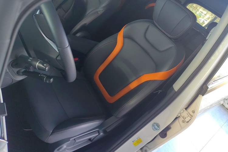 Used Bestune NAT 2022 Comfortable Travel Battery-Swap Version 100kW 401km Left Front Seat