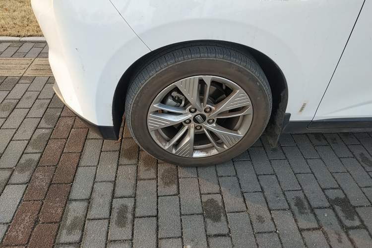Used Bestune NAT 2022 Enjoy Travel Battery-Swap Version 120kW 401km Left Front Wheel Hub
