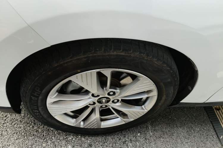 Used Bestune NAT 2022 Comfortable Travel Rental Edition Left Front Wheel Hub