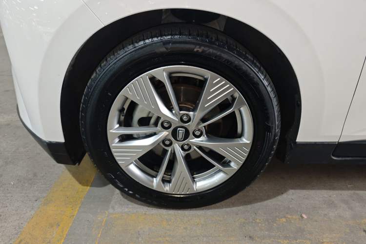 Used Bestune NAT 2022 Comfortable Travel Battery-Swap Version 100kW 401km Left Front Wheel Hub