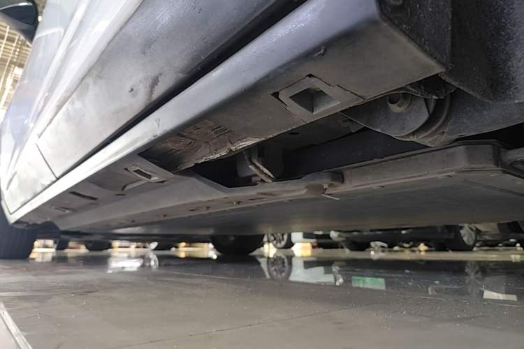 Used Bestune NAT 2022 Comfortable Travel Rental Edition Left Side Sill