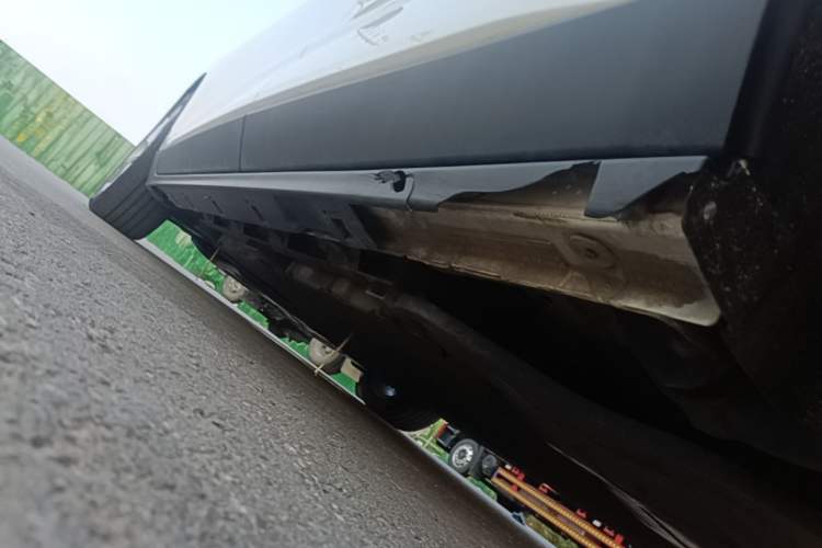 Used Bestune NAT 2022 Comfortable Travel Battery-Swap Version 100kW 401km Left Side Sill