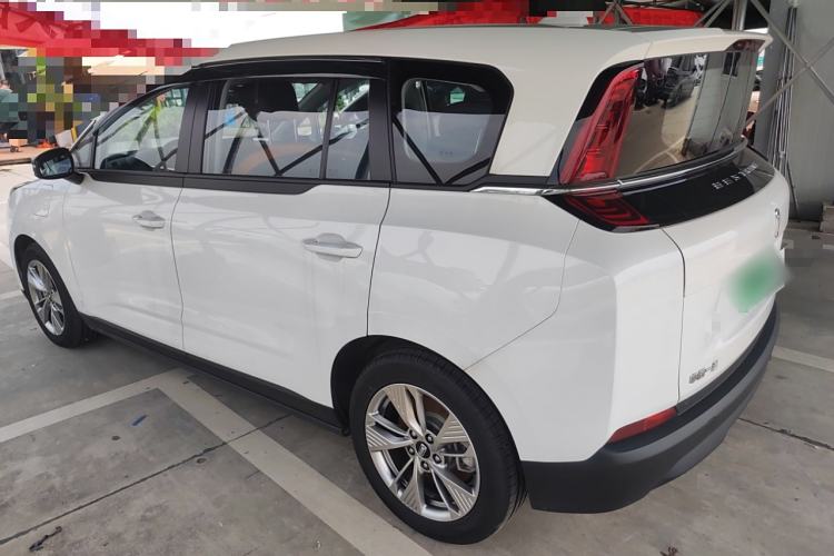 Used Bestune NAT 2022 Comfortable Travel Battery-Swap Version 100kW 401km Left Side