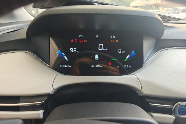Used Bestune NAT 2022 Comfort Travel Version 100kW 419km Odometer Close Up
