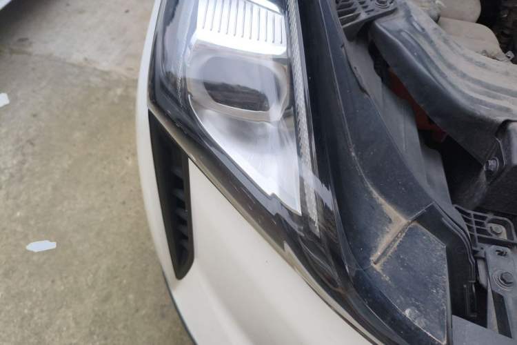Used Bestune NAT 2022 Comfort Travel Version 100kW 425km Right Front Headlight