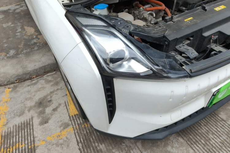 Used Bestune NAT 2022 Comfort Travel Version 100kW 419km Right Front Headlight