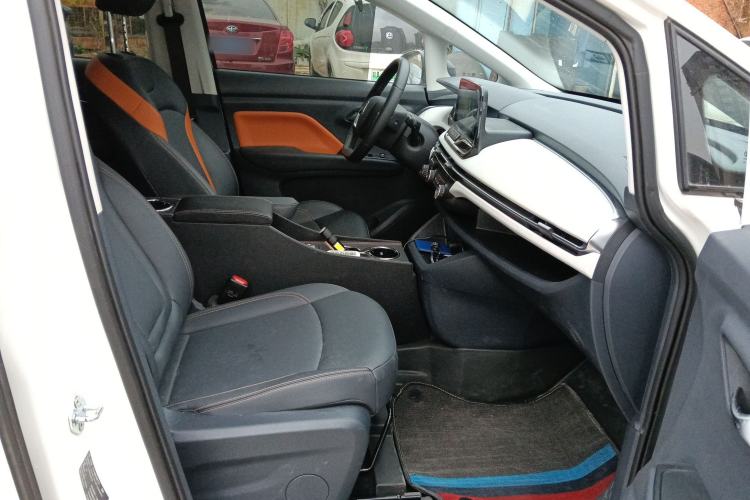Used Bestune NAT 2022 Comfortable Travel Battery-Swapping Taxi Version Right Front Seat