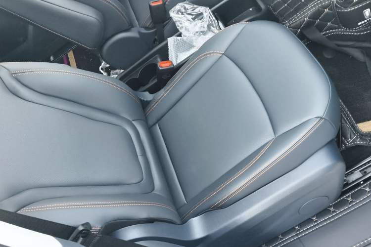 Used Bestune NAT 2022 Enjoy Travel Battery-Swap Version 100kW Right Front Seat