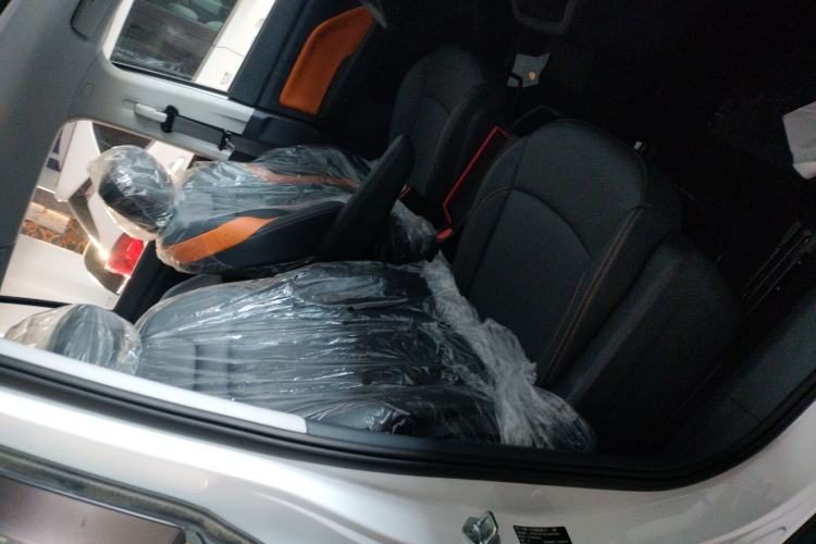 Used Bestune NAT 2022 Comfortable Travel Battery-Swap Version 100kW 414km Right Front Seat