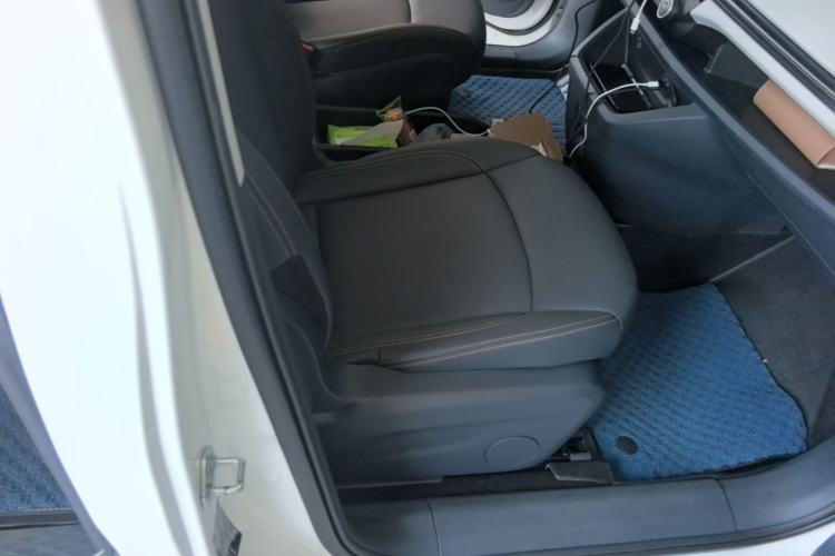 Used Bestune NAT 2022 Enjoy Travel Rental Edition Right Front Seat