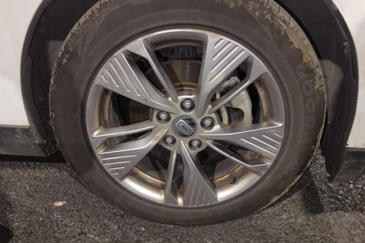 Used Bestune NAT 2022 Enjoy Travel Edition 100kW 425km Right Front Wheel Hub