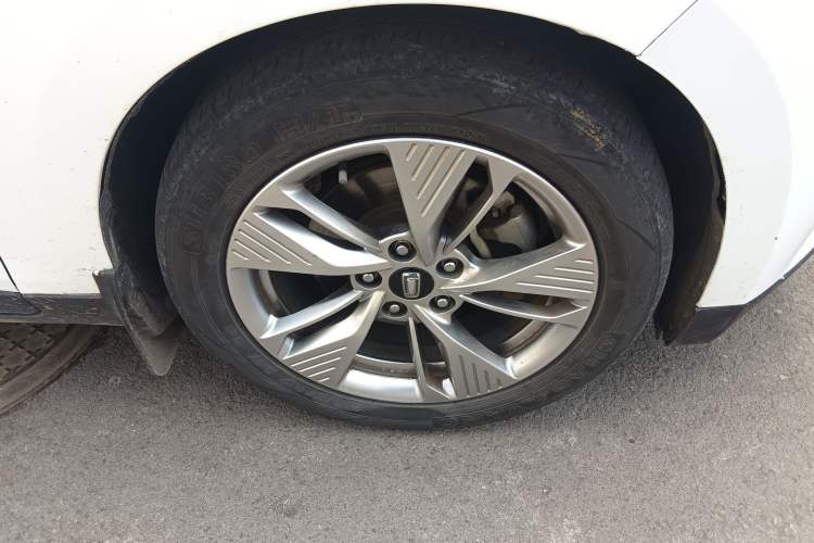 Used Bestune NAT 2022 Comfortable Travel Rental Edition Right Front Wheel Hub