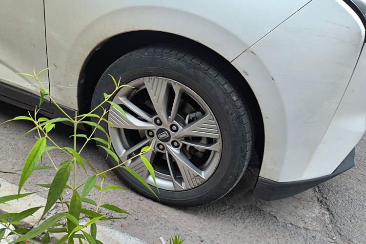 Used Bestune NAT 2022 Comfort Travel Version 100kW 419km Right Front Wheel Hub