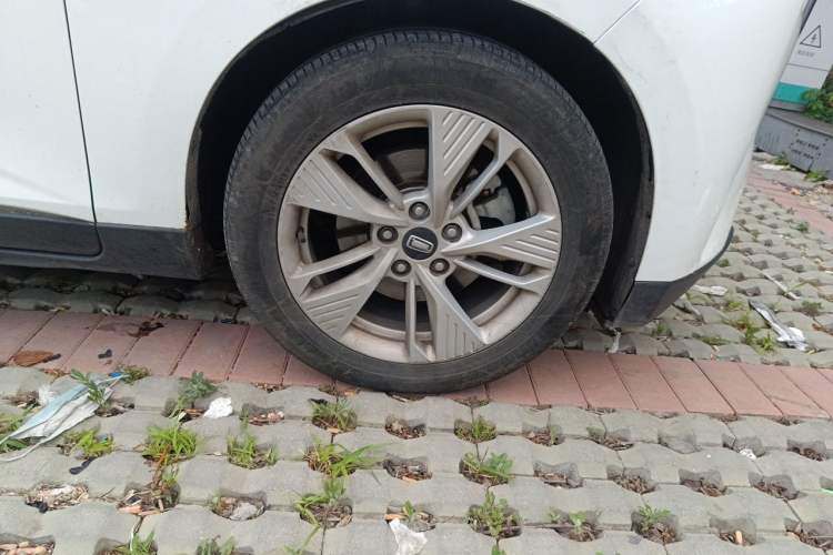 Used Bestune NAT 2022 Enjoy Travel Edition 100kW 419km Right Front Wheel Hub